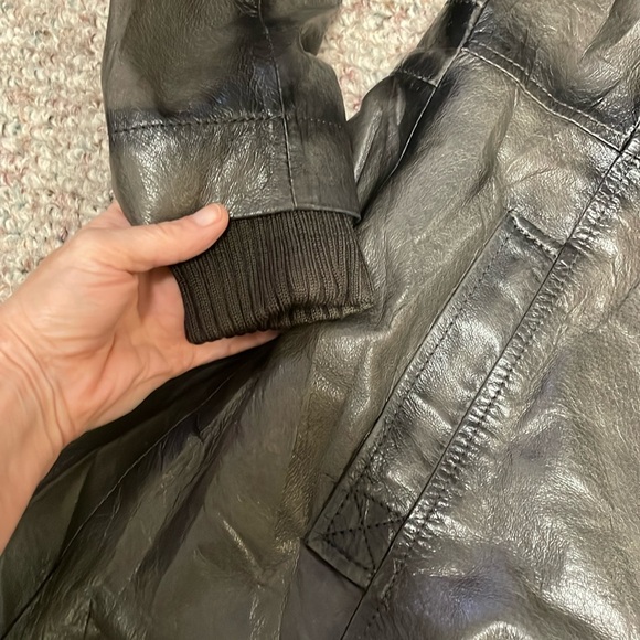 Danier Green/Grey Leather Jacket with Hood - Picture 2 of 12